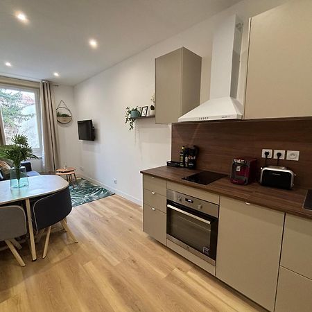 Elegant T2 A Bron, Tramway A 2Min, Box Parking, 4Personnes 아파트 외부 사진