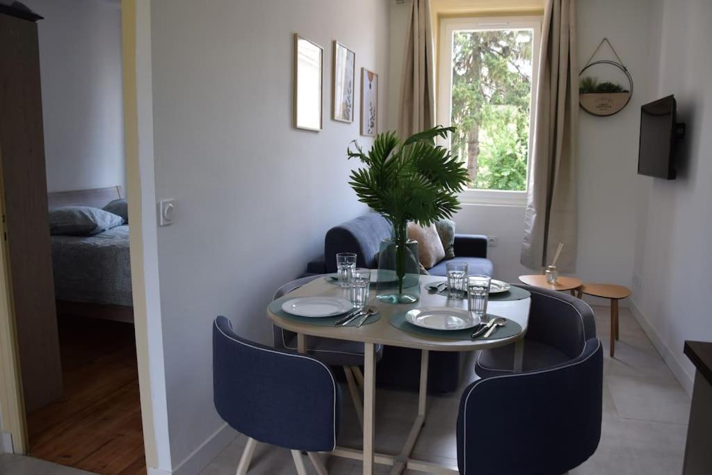 Elegant T2 A Bron, Tramway A 2Min, Box Parking, 4Personnes 아파트 외부 사진