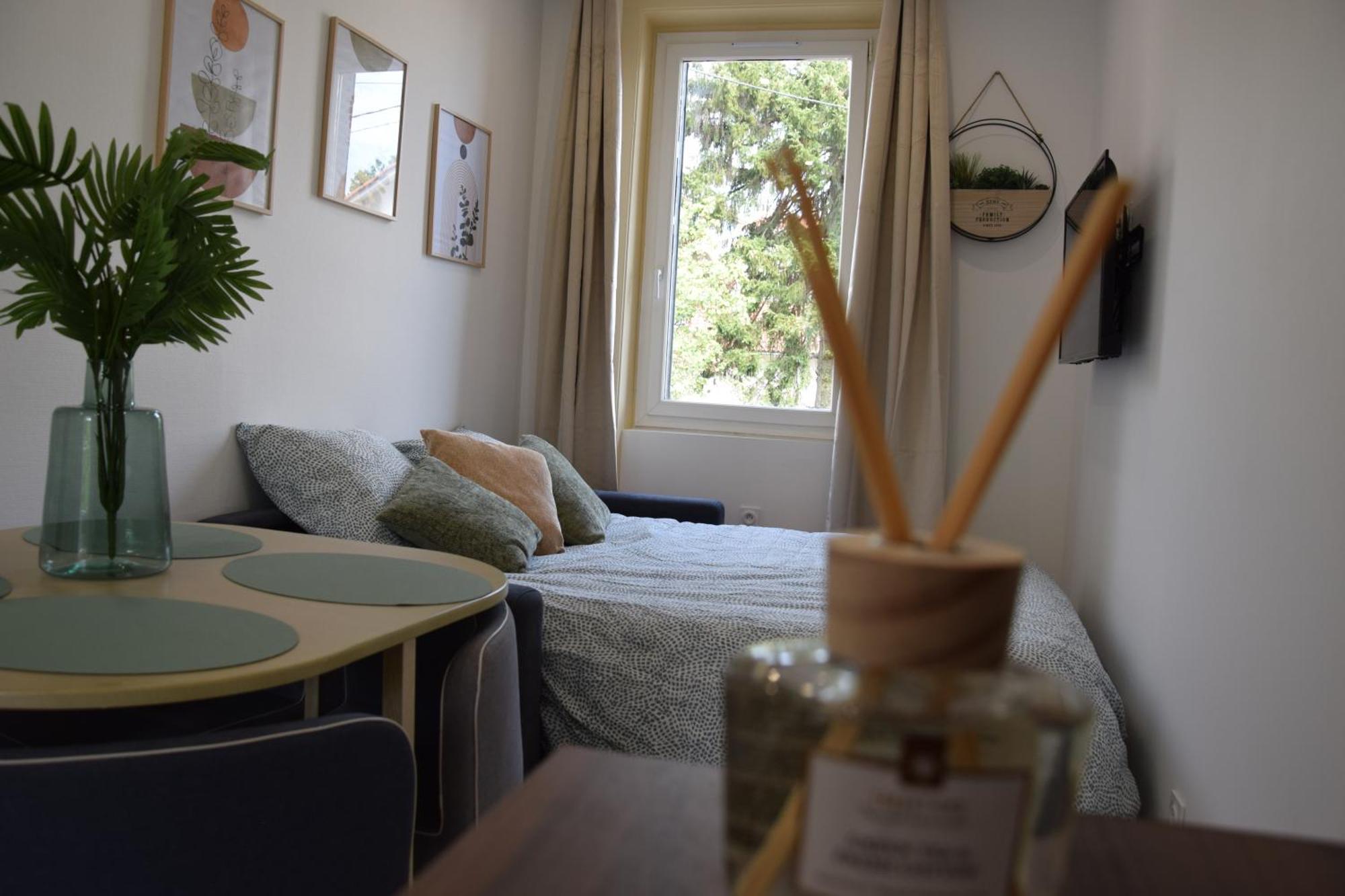 Elegant T2 A Bron, Tramway A 2Min, Box Parking, 4Personnes 아파트 외부 사진