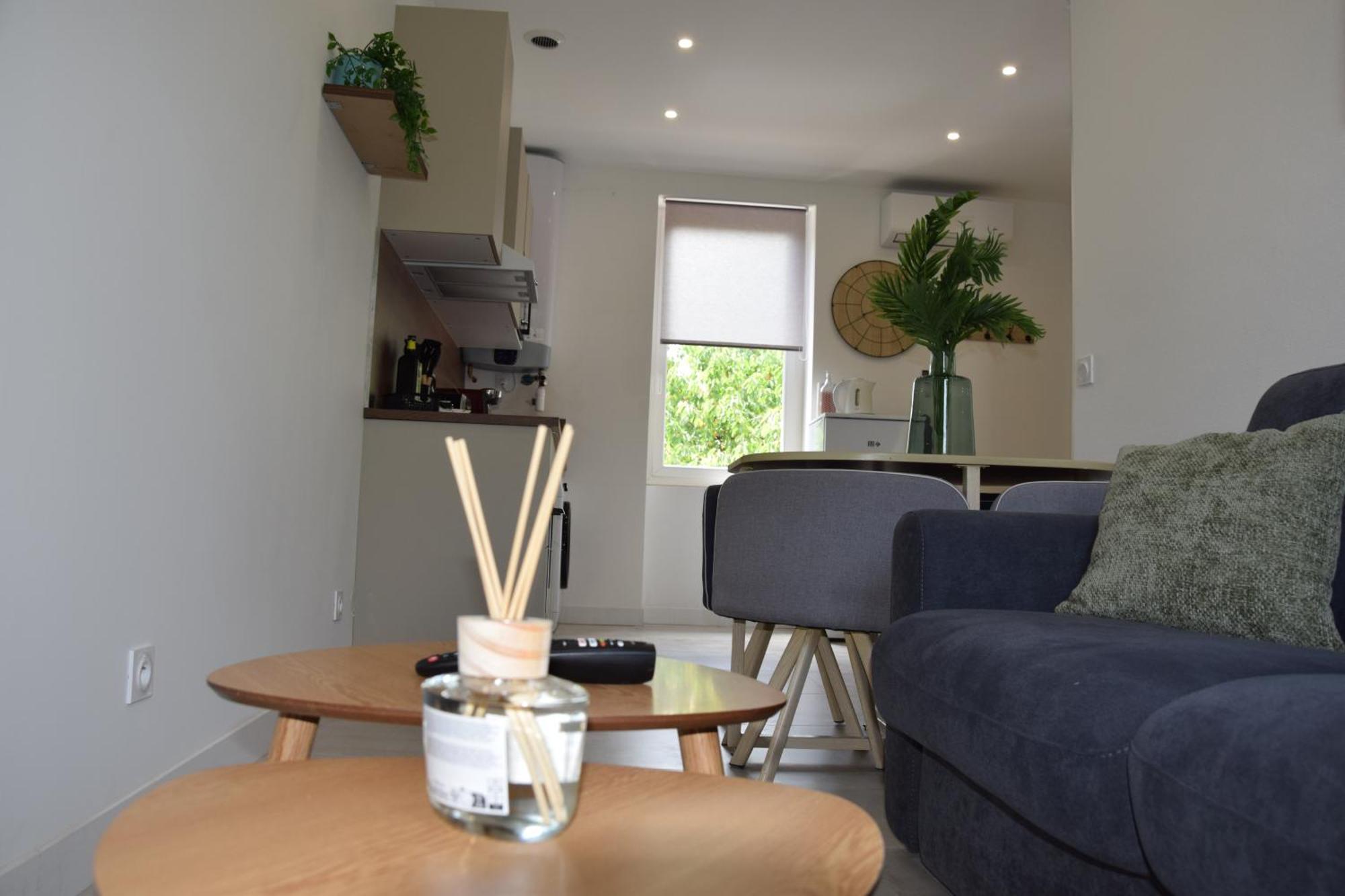 Elegant T2 A Bron, Tramway A 2Min, Box Parking, 4Personnes 아파트 외부 사진