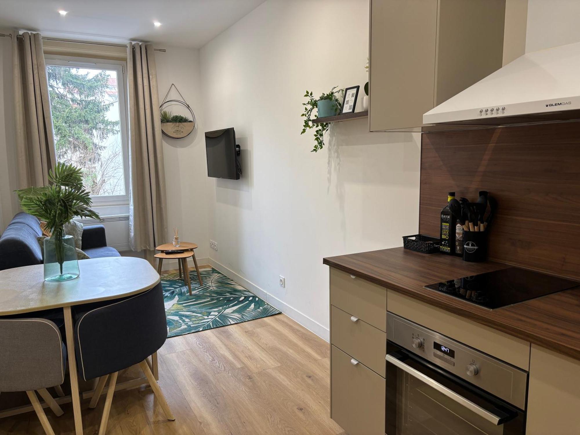 Elegant T2 A Bron, Tramway A 2Min, Box Parking, 4Personnes 아파트 외부 사진